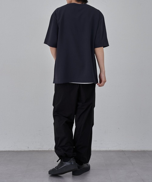 COLONY 2139(コロニートゥーワンスリーナイン)の「ロゴ付きリラックス半袖TEE(Tシャツ/カットソー・メンズ・ネイビー/ブラック・MEDIUM/LARGE)」の17枚目の写真