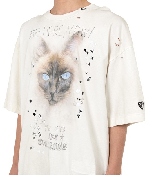 Cat Printed Embellished Distressed T-shirt（Tシャツ