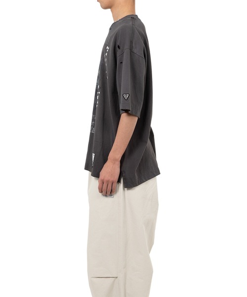Maison MIHARA YASUHIRO(メゾンミハラヤスヒロ)の「Cat Printed Embellished Distressed T-shirt(Tシャツ/カットソー・メンズ・ブラック/ホワイト/グレー・46/44/48)」の13枚目の写真