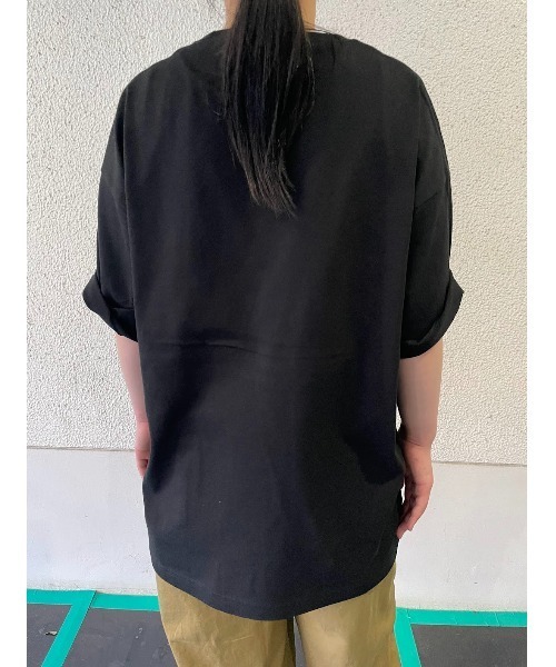 WORLD WIDE LOVE!（ワールドワイドラブ）の「シャッターチャンス　BIG TEE（Tシャツ/カットソー・レディース・ブラック/スモークピンク/オフホワイト・1）」の14枚目の写真