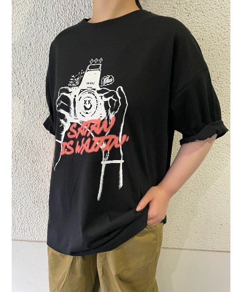 WORLD WIDE LOVE!（ワールドワイドラブ）の「シャッターチャンス　BIG TEE（Tシャツ/カットソー・レディース・ブラック/スモークピンク/オフホワイト・1）」の12枚目の写真