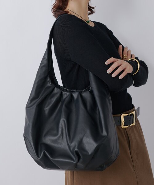 RIVE DROITE（リヴドロワ）の「【収納力◎】ギャザーショルダーバッグ（ショルダーバッグ・レディース・ブラック/ダークブラウン・FREE）」の5枚目の写真