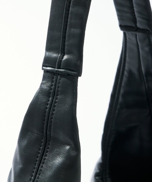 RIVE DROITE（リヴドロワ）の「【収納力◎】ギャザーショルダーバッグ（ショルダーバッグ・レディース・ブラック/ダークブラウン・FREE）」の14枚目の写真