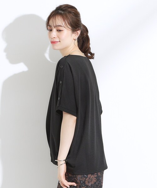 SHOO・LA・RUE(シューラルー)の「【ひんやり/UV】高気温でも快適に インせず決まるドルマントップス(Tシャツ/カットソー・レディース・ブラック/ベージュ系2/ネイビー系2・01/02/03/04)」の15枚目の写真
