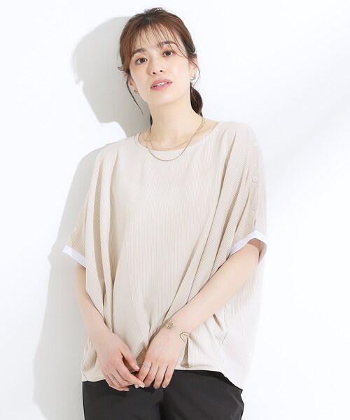 SHOO・LA・RUE(シューラルー)の「【ひんやり/UV】高気温でも快適に インせず決まるドルマントップス(Tシャツ/カットソー・レディース・ブラック/ベージュ系2/ネイビー系2・01/02/03/04)」の18枚目の写真