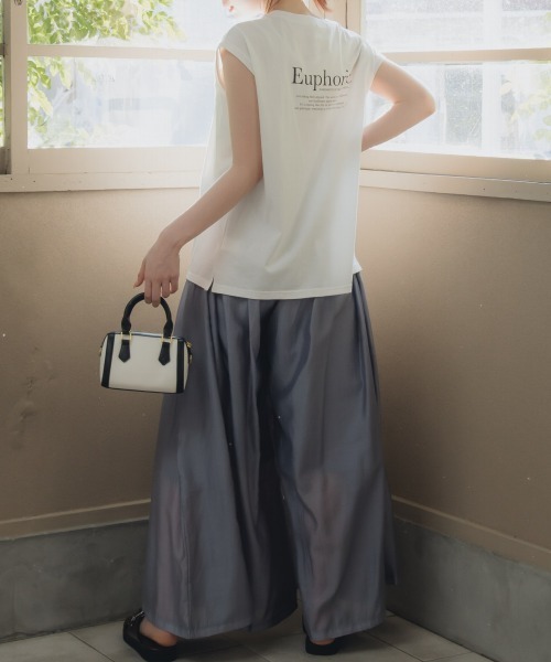 slattgir(スラットジール)の「高身長 綿100%フレンチスリーブロゴプリントTシャツ(UVカット・接触冷感)(トールサイズ)Essenave(Tシャツ/カットソー・レディース・オフホワイト/ベージュ・TM/TL/TLL/T3L/T4L/T5L)」の6枚目の写真