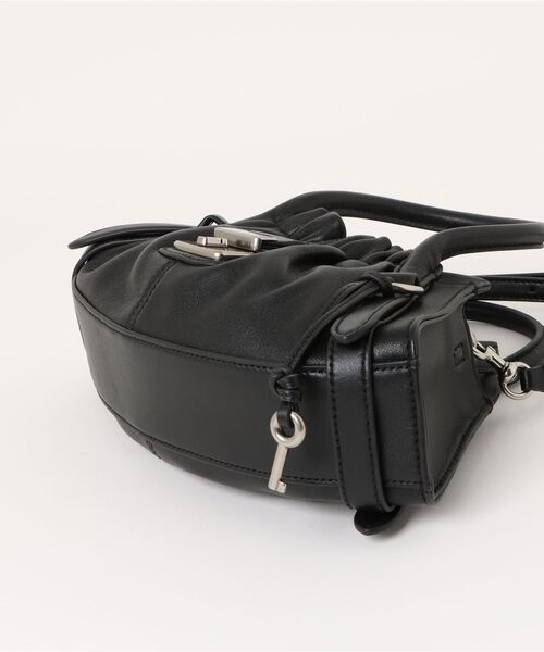 マーク・ジェイコブス　サッチェル ショルダーバッグ 黒 THE CRISTINA SMALL SATCHEL/ザ クリスティーナ スモール サッチェル