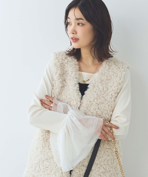 Gready Brilliant(グレディブリリアン)の「LUカーリーファーミドルベスト(その他アウター・レディース・アイボリー/グレー・38)」の12枚目の写真