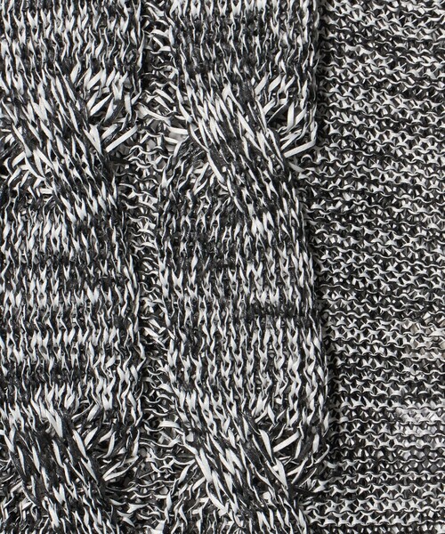 AEWEN MATOPH（イウエン マトフ）の「＜AEWEN MATOPH＞ミックスヤーンケーブルノースリーブニット ‐ ウォッシャブル ‐（ベスト・レディース・ブラック/ブラウン系・FREE）」の11枚目の写真