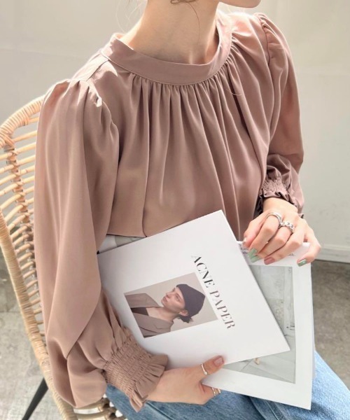cammie(キャミー)の「ハイネックボリュームスリーブギャザーブラウス(シャツ/ブラウス・レディース・モカ/ラベンダー/アイボリー/ブラック・MEDIUM/LARGE)」の18枚目の写真
