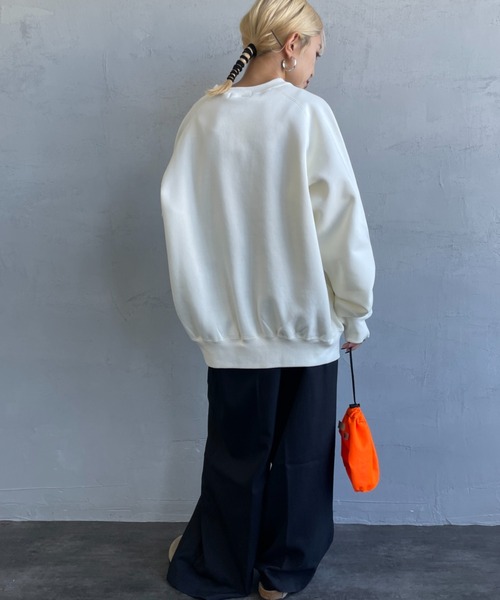 GYMPHLEX（ジムフレックス）の「[GYMPHLEX/ジムフレックス] スイングスリーブ ワンポイントロゴ刺繍 クルーネックスウェット（スウェット・レディース・アイボリー/ライトグレー/チャコールグレー/ブルー/ダークグリーン・M/L）」の22枚目の写真