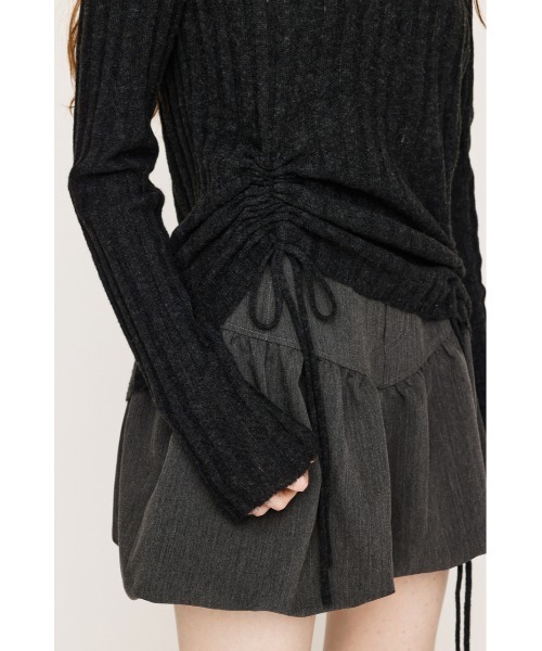 SLY（スライ）の「【限定カラーあり】GATHER RIBBON KNIT TOPS ギャザー リボン ニットトップス 秋服 冬服（ニット/セーター・レディース・ライトブルー/杢グレー/ホワイト/ライトブラック/ブラウン・FREE）」の14枚目の写真