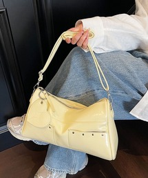 florist | 【ハートチャーム付・2WAY】フェイクレザースタッズポケットショルダーバッグ(ショルダーバッグ)