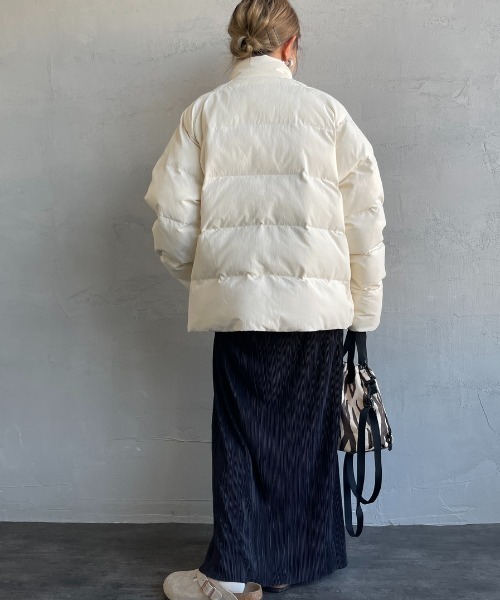 FRED PERRY（フレッドペリー）の「[FRED PERRY/フレッドペリー] ワンポイントロゴ刺繍 ラグランスリーブ パテッドジャケット（ブルゾン・レディース・ブラック/オフホワイト・10）」の11枚目の写真