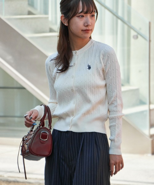U.S. POLO ASSN.(ユーエスポロアッスン)の「U.S. POLO ASSN./ユーエスポロアッスン ワイドシルエット ケーブルカーディガン 冬服(カーディガン/ボレロ・レディース・アイボリー/ブルー/グレー・M/S)」の9枚目の写真