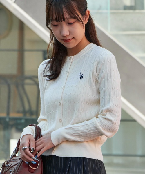 U.S. POLO ASSN.(ユーエスポロアッスン)の「U.S. POLO ASSN./ユーエスポロアッスン ワイドシルエット ケーブルカーディガン 冬服(カーディガン/ボレロ・レディース・アイボリー/ブルー/グレー・M/S)」の6枚目の写真