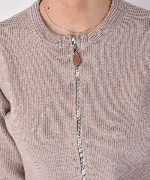 AKTE（アクテ）の「ダブルジップショートニットカーディガン（カーディガン/ボレロ・レディース・ブルー/ベージュ/ネイビー・FREE）」の19枚目の写真