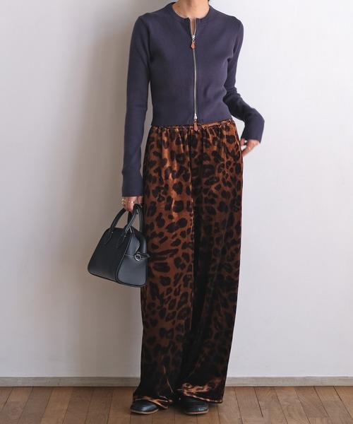 AKTE（アクテ）の「ダブルジップショートニットカーディガン（カーディガン/ボレロ・レディース・ブルー/ベージュ/ネイビー・FREE）」の22枚目の写真