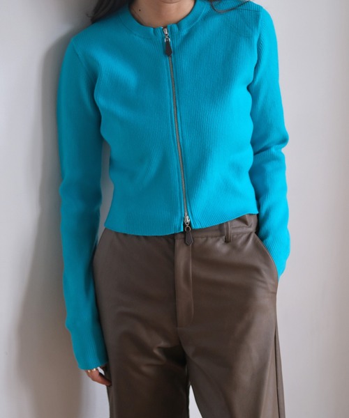 AKTE（アクテ）の「ダブルジップショートニットカーディガン（カーディガン/ボレロ・レディース・ブルー/ベージュ/ネイビー・FREE）」の11枚目の写真