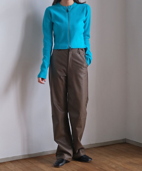 AKTE（アクテ）の「ダブルジップショートニットカーディガン（カーディガン/ボレロ・レディース・ブルー/ベージュ/ネイビー・FREE）」の9枚目の写真