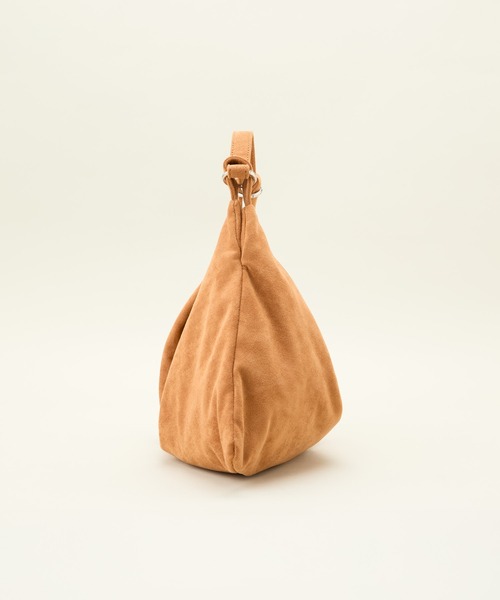 LE VERNIS（ル・ベルニ）の「LE VERNIS(ル・ベルニ)Triangle bag（トートバッグ・レディース・ベージュ/ブラウン/チョコ/ブラック・FREE）」の5枚目の写真