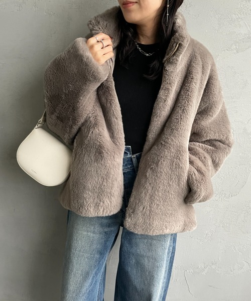 JEANS FACTORY Clothes（ジーンズファクトリークローズ）の「[Jeans Factory Clothes/ジーンズファクトリークローズ] エコファー オーバーサイズブルゾン（その他アウター・レディース・ベージュ/ブラウン/グレイッシュベージュ・F）」の13枚目の写真
