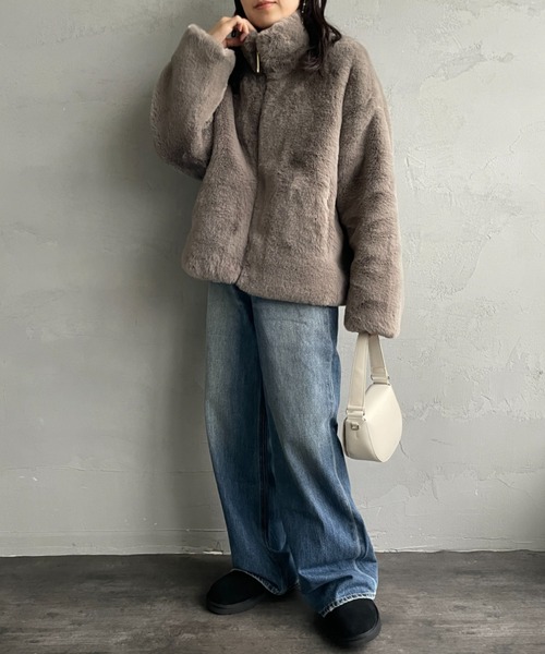 JEANS FACTORY Clothes（ジーンズファクトリークローズ）の「[Jeans Factory Clothes/ジーンズファクトリークローズ] エコファー オーバーサイズブルゾン（その他アウター・レディース・ベージュ/ブラウン/グレイッシュベージュ・F）」の20枚目の写真