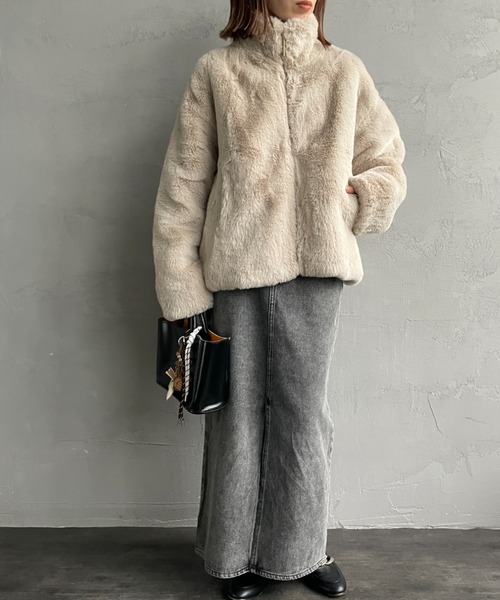 JEANS FACTORY Clothes（ジーンズファクトリークローズ）の「[Jeans Factory Clothes/ジーンズファクトリークローズ] エコファー オーバーサイズブルゾン（その他アウター・レディース・ベージュ/ブラウン/グレイッシュベージュ・F）」の10枚目の写真