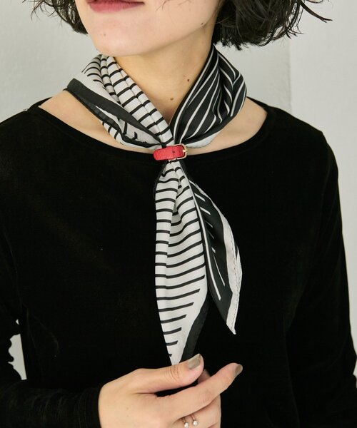 ear PAPILLONNER（イアパピヨネ）の「レザーリング付き2色ストライプスカーフ（ストール/ショール・レディース・ブラウン/ブラック・FREE）」の6枚目の写真