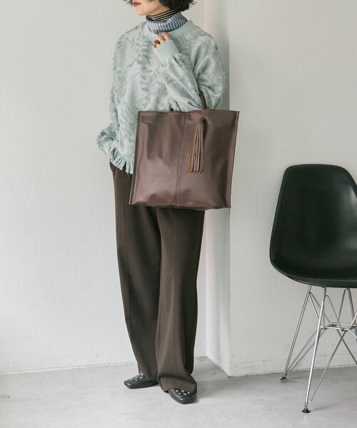 ear PAPILLONNER（イアパピヨネ）の「レザーリング付き2色ストライプスカーフ（ストール/ショール・レディース・ブラウン/ブラック・FREE）」の17枚目の写真