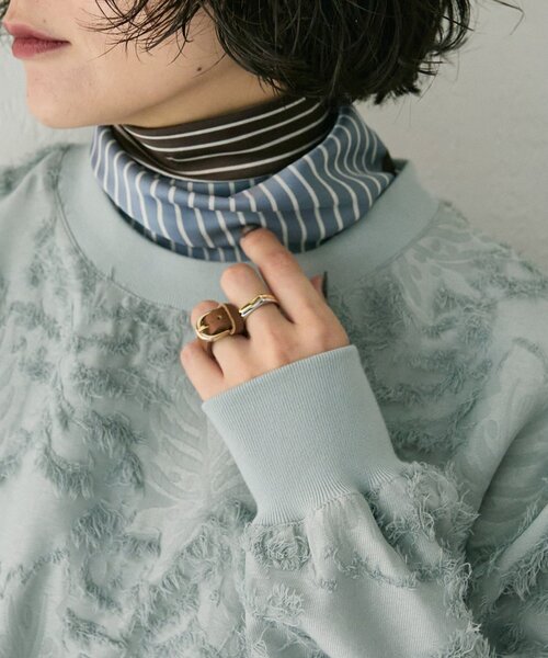 ear PAPILLONNER（イアパピヨネ）の「レザーリング付き2色ストライプスカーフ（ストール/ショール・レディース・ブラウン/ブラック・FREE）」の20枚目の写真