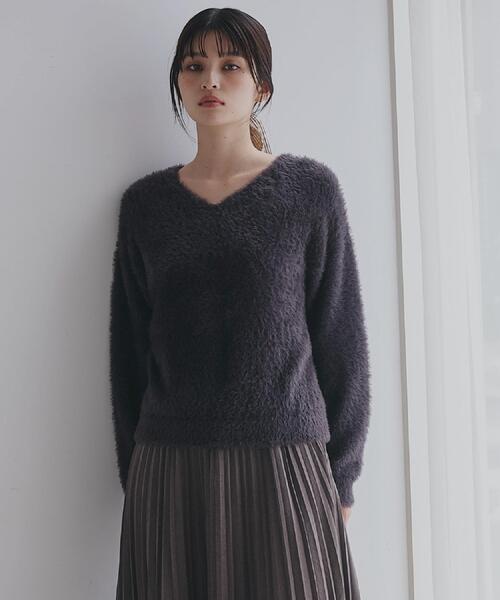 THE SHOP TK (ザ ショップ ティーケー )の「【華やかで柔らか】ふわふわフェザーニット/洗える・前後2WAY(ニット/セーター・レディース・グレー/ブルー/ワインレッド/ベージュ/スミクロ/ネイビー系5/アイボリー・13/12)」の12枚目の写真