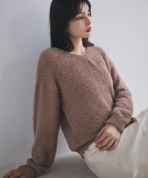 THE SHOP TK (ザ ショップ ティーケー )の「【華やかで柔らか】ふわふわフェザーニット/洗える・前後2WAY(ニット/セーター・レディース・グレー/ブルー/ワインレッド/ベージュ/スミクロ/ネイビー系5/アイボリー・13/12)」の14枚目の写真