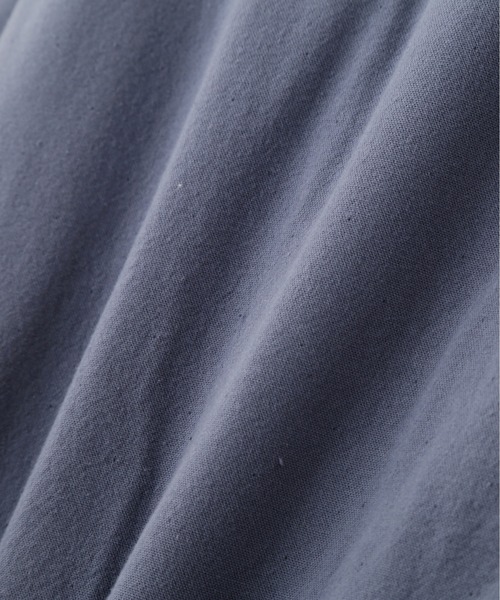 MHL.（エムエイチエル）の「GARMENT DYE PLATED ORGANIC COT（シャツ/ブラウス・レディース・ブラック/ブルー・1/2）」の4枚目の写真