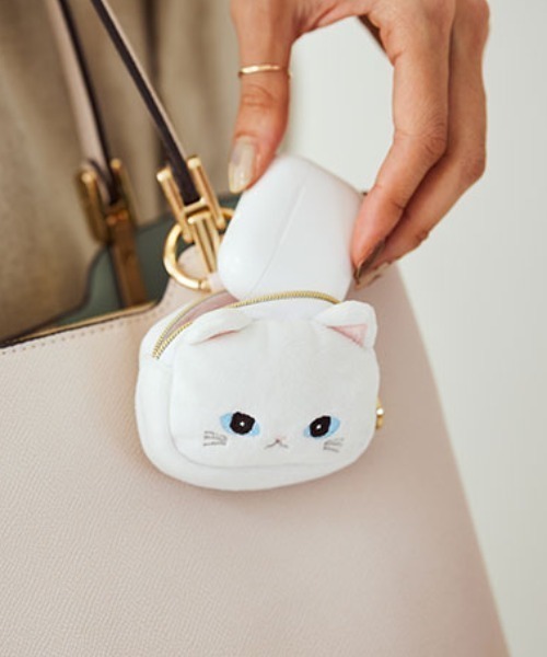 Ｉ3 デニムリメイク カラビナつき ポーチ ♡ ねこ cat I3 デニムリメイク カラビナつき ポーチ ♡ ねこ cat - メルカリ