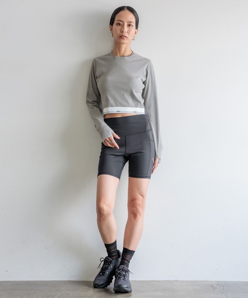 HEREIAM(ヘレイアム)の「【HEREIAM】カップ付きリブプルオーバー(Tシャツ/カットソー・レディース・グレー/ブラック・SMALL/MEDIUM/LARGE)」の6枚目の写真