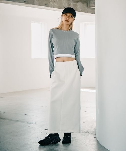 HEREIAM(ヘレイアム)の「【HEREIAM】カップ付きリブプルオーバー(Tシャツ/カットソー・レディース・グレー/ブラック・SMALL/MEDIUM/LARGE)」の4枚目の写真