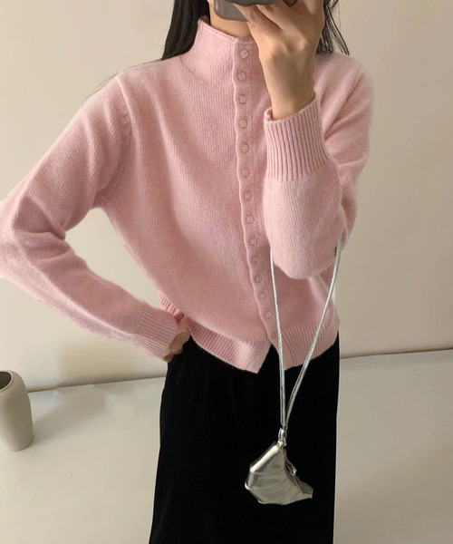 BLANC FICELLE(ブランフィセル)の「多ボタン ハーフタートル カーディガン(カーディガン/ボレロ・レディース・グレー/ピンク/レッド/ダークグレー/パープル/Off White・FREE)」の5枚目の写真