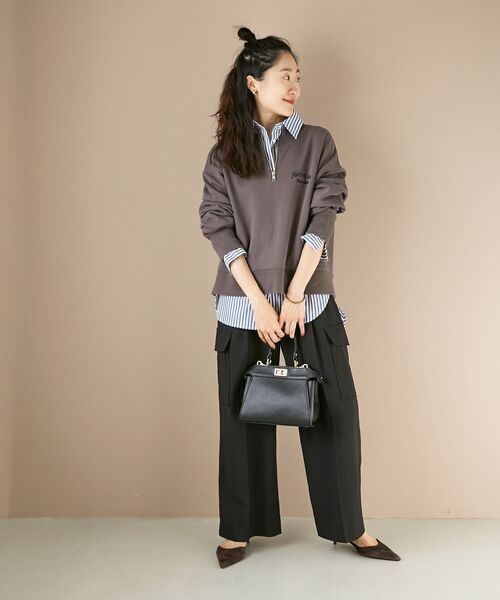 le.coeur blanc（ルクールブラン）の「刺繍入りハーフジップスウェット（スウェット・レディース・ダークグレー/ベージュ・38）」の6枚目の写真