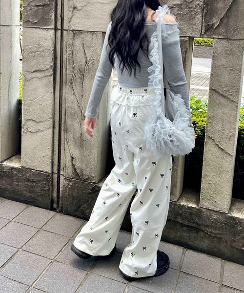 Flugge(フラッジー)の「ribbonトラックパンツ(その他パンツ・レディース・ブラック/アイボリー・FREE)」の20枚目の写真