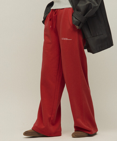 Firsthand(ファーストハンド)の「MA Firsthand/マ ファーストハンド MA ベーシックロゴ刺繍 イージーワイドパンツ / 裏毛スウェットパンツ / 裾ドローコード付き(スウェットパンツ・レディース・レッド/ブラウン/チャコールグレー/グレー・MEDIUM/SMALL)」の4枚目の写真