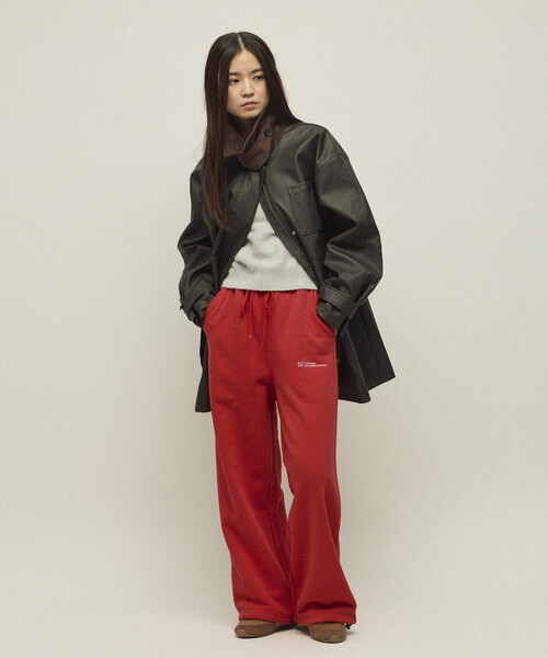 Firsthand(ファーストハンド)の「MA Firsthand/マ ファーストハンド MA ベーシックロゴ刺繍 イージーワイドパンツ / 裏毛スウェットパンツ / 裾ドローコード付き(スウェットパンツ・レディース・レッド/ブラウン/チャコールグレー/グレー・MEDIUM/SMALL)」の5枚目の写真