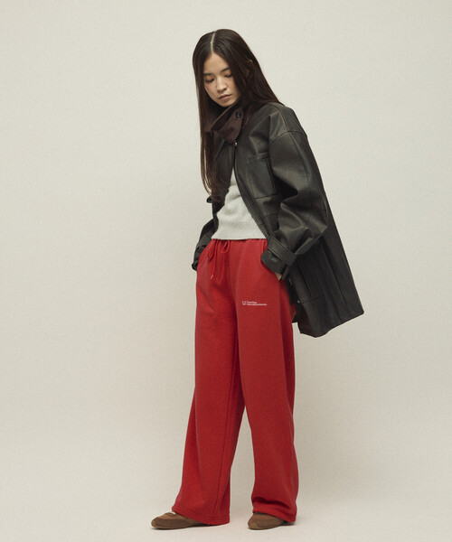 Firsthand(ファーストハンド)の「MA Firsthand/マ ファーストハンド MA ベーシックロゴ刺繍 イージーワイドパンツ / 裏毛スウェットパンツ / 裾ドローコード付き(スウェットパンツ・レディース・レッド/ブラウン/チャコールグレー/グレー・MEDIUM/SMALL)」の6枚目の写真