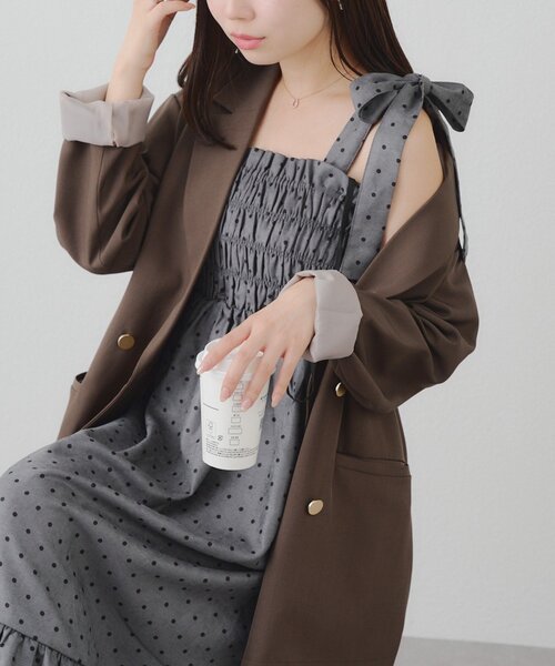 continuer de NICE CLAUP（コンティニューデナイスクラップ）の「肩リボンシャーリングワンピース（ワンピース・レディース・ブラック/ブラウン系その他/ブラック系その他/グレー系その他2・FREE）」の6枚目の写真