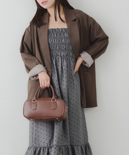 continuer de NICE CLAUP（コンティニューデナイスクラップ）の「肩リボンシャーリングワンピース（ワンピース・レディース・ブラック/ブラウン系その他/ブラック系その他/グレー系その他2・FREE）」の8枚目の写真