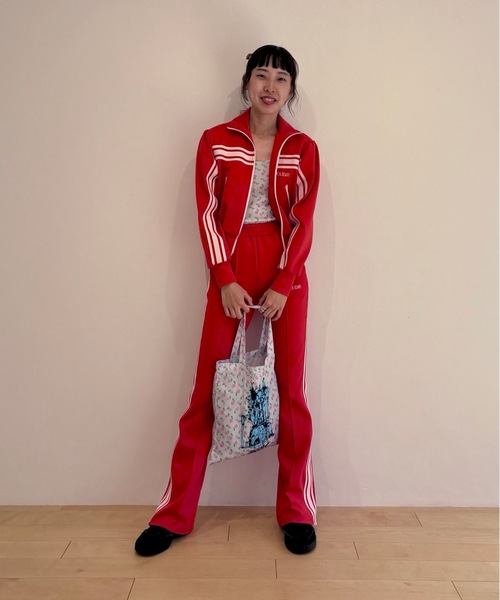 HOLIDAY（ホリデイ）の「FLARE TRACK PANTS フレアトラックパンツ（その他パンツ・レディース・レッド/ネイビー・1/0）」の12枚目の写真