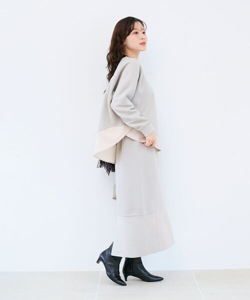 le.coeur blanc（ルクールブラン）の「ボンディングラグラン切替プルオーバー（Tシャツ/カットソー・レディース・ブラウン/グレイッシュベージュ・38）」の6枚目の写真