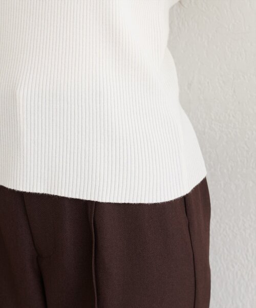 natural couture（ナチュラルクチュール）の「オフショルデザインニット（ニット/セーター・レディース・ブラウン/アイボリー/グレイッシュベージュ/ブラック・FREE）」の17枚目の写真