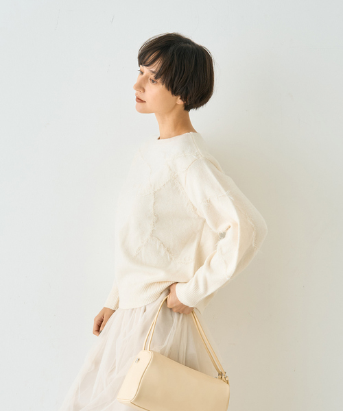EMMA ROUGE VIF(エマルージュヴィフ)の「【一部店舗限定】フェザーラインニットプルオーバー(ニット/セーター・レディース・チャコールグレー/オフホワイト・フリー)」の6枚目の写真