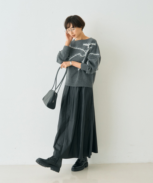 EMMA ROUGE VIF(エマルージュヴィフ)の「【一部店舗限定】フェザーラインニットプルオーバー(ニット/セーター・レディース・チャコールグレー/オフホワイト・フリー)」の20枚目の写真